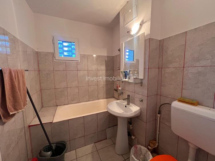 Apartament 4 camere-etaj 1-95 mp-Podu Ros-sens giratoriu - 5