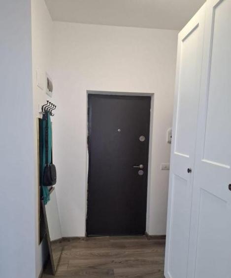 Apartament cu 2 camere de închiriat, zona Veterani