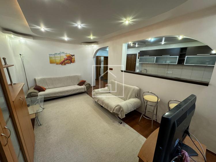 Apartament 3 camere decomandat, mobilat complet, zona Valea Aurie
