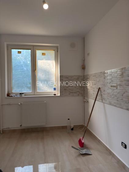 Titan - Costin Georgian metrou vanzare ap. 3 cam dec  renovat 2 minute metrou - 10