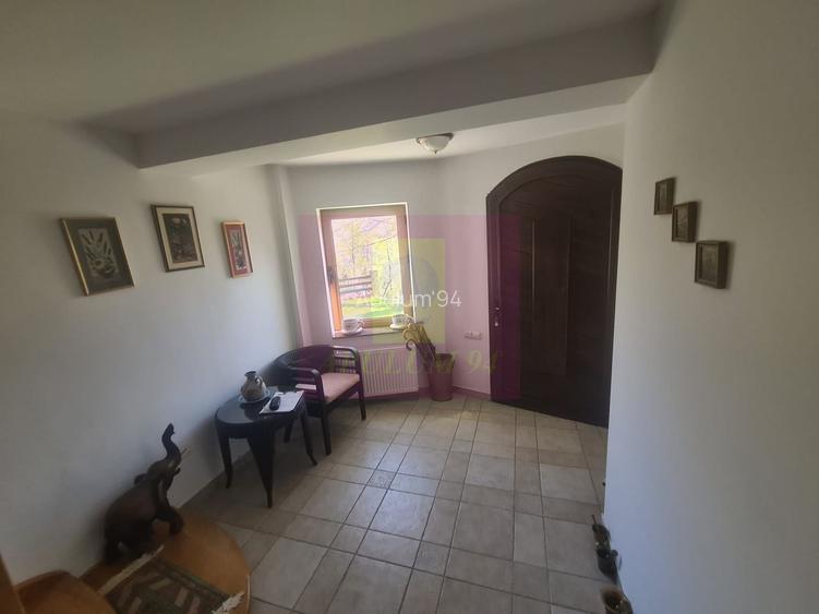 Vila de vanzare in Breaza - Zona Breaza de Sus - 6