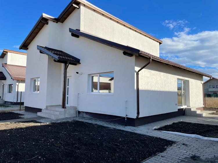 Casa individuala cu 5 camere finalizata si intabulata