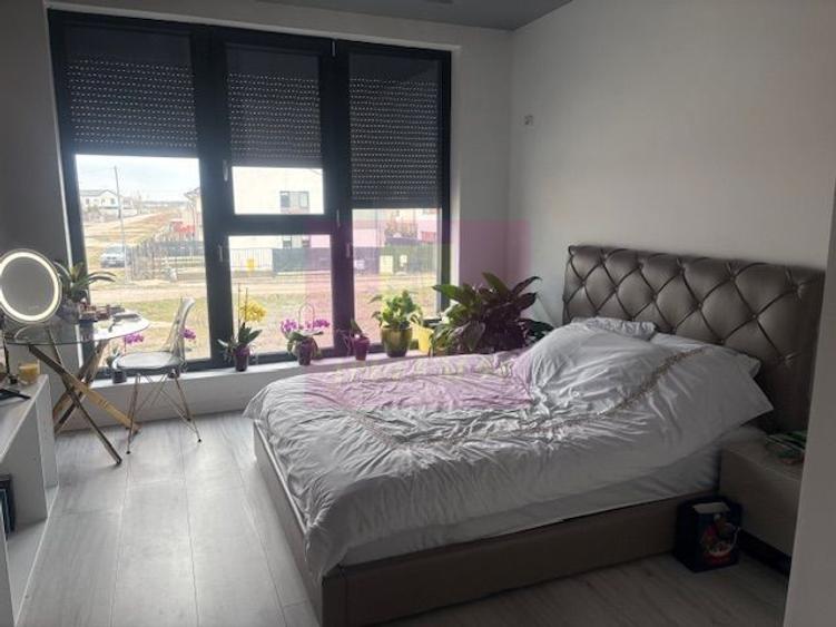 Vila tip duplex Otopeni- 23 August.