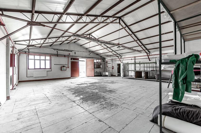 4.049 mp Hale industriale în Arad, aproape de A1