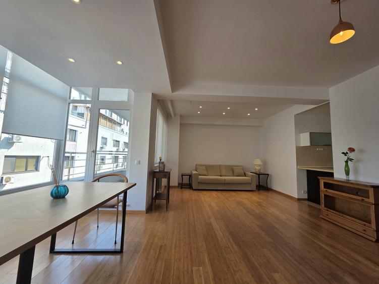 Apartament luminos si spatios, in zona Dorobanti, pretabil birou/rezidenta