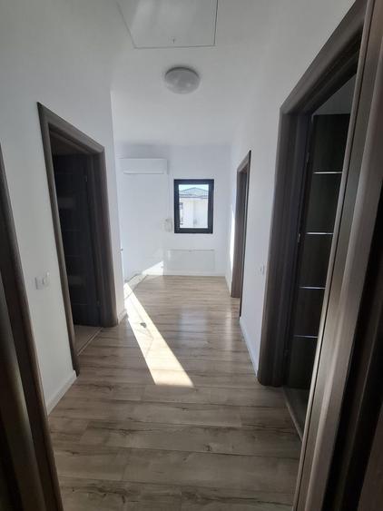 Vila individuala SUPERBA Tunari, ZONA BUNA, TOATE utilitatile