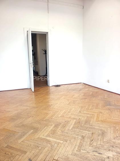 Spațiu 21,60 mp de închiriat - Palatul Universul - Etaj 5 - 3