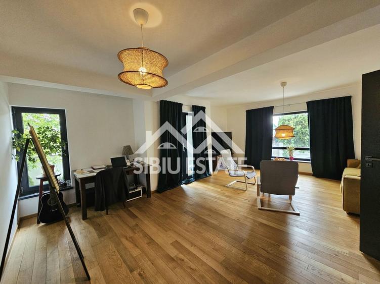 Casa moderna HOME & BUSINESS