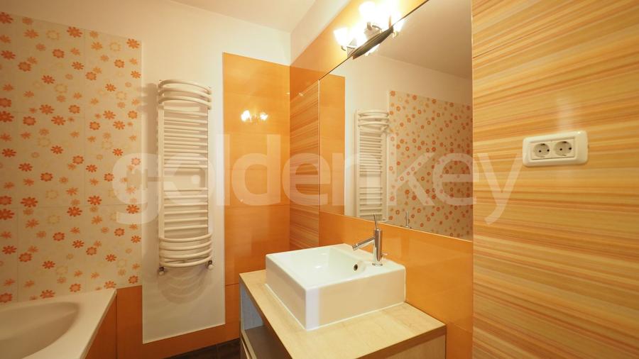 Penthouse generos cu 6 camere, 4 bai | 204mp terasa | 2 garaje