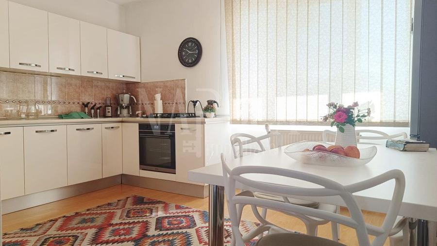 Casa 7 camere de vanzare in Someseni, Cluj Napoca