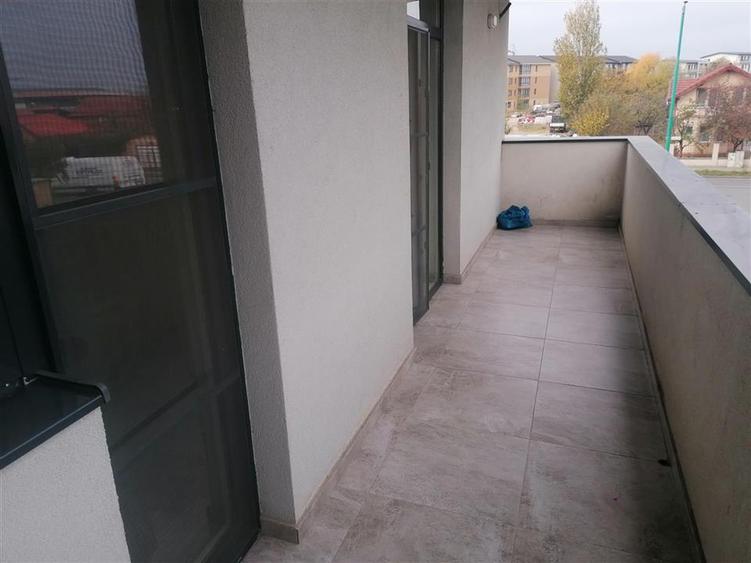 LUX Bloc Nou zona Girocului Termen Scurt