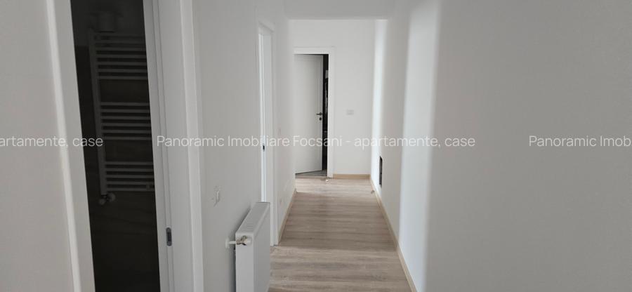 2 camere de vanzare  Focsani, central, bloc nou - 11