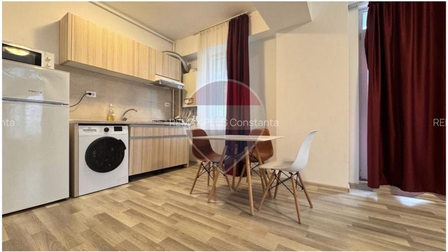 Apartament 3 camere de închiriat cu loc de parcare Lângă Crazy Beach - 6