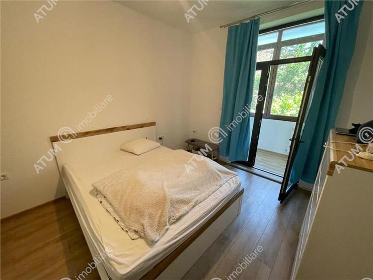 Apartament 2 camere balcon garaj curte libera zona ultracentrala Sibiu