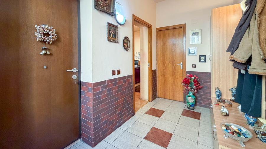 Pantelimon : Vila individuala cu 4 / 5 camere, si un teren de 500 mp !