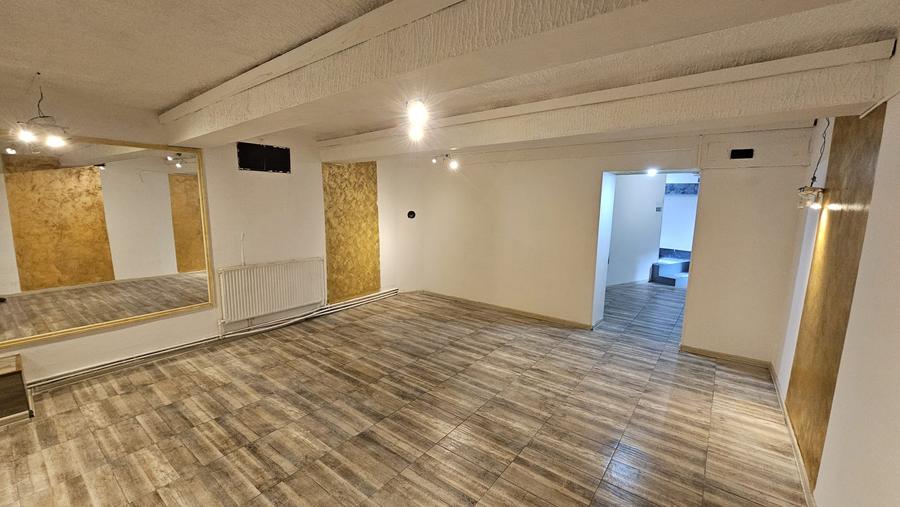 ULTRACENTRAL spt comercial pret. orice activitate la 580 euro/luna