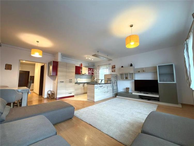 Apartament 3 camere, 72mp, 2 Parcari, zona Coresi - 2
