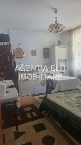 Apartament 2 camere, zona Scolii nr 7, 54 mp, decomandat - 2