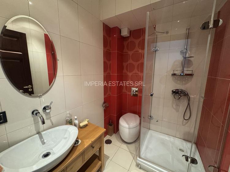Apartament spatios cu vedere la parc, prima linie - 14