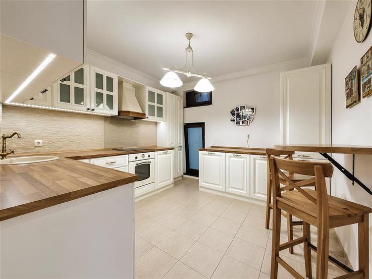 Apartament cu 4 camere langa Cismigiu in bloc nou boutique