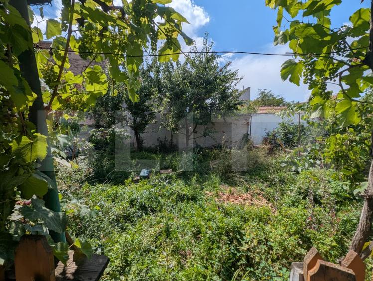 Casă 6 camere, 138 mp, garaj și teren 489 mp - zona Centru