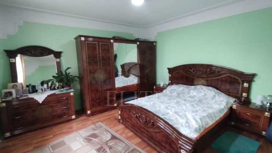 Apartament 2 camere în zona Decebal