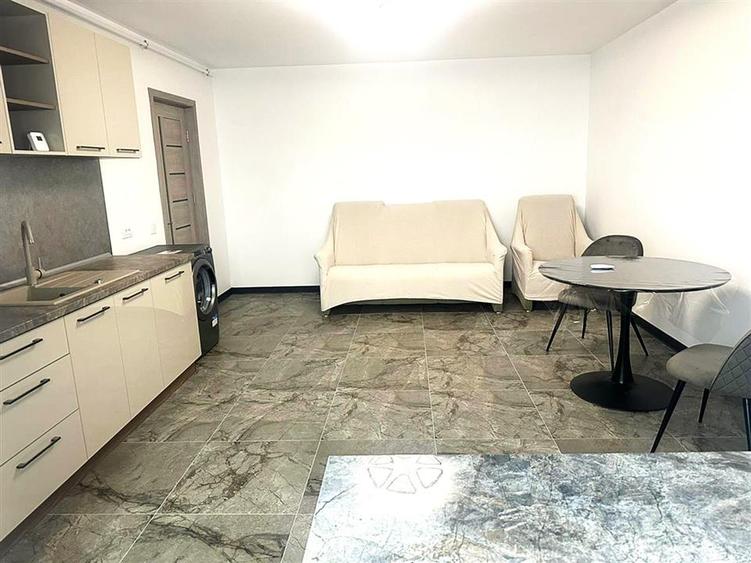 Apartament 2 camere tip Studio zona 1 Dec 1918