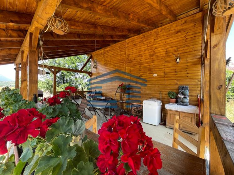 COMISION 0% - Casă cu panoramă spre Piatra Craiului - 800 mp teren -Sohodol-Bran