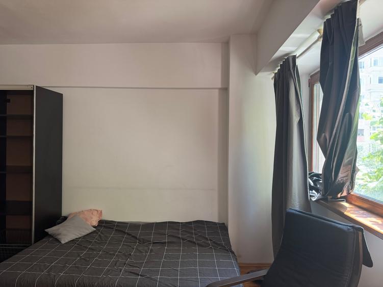 Oferim garsoniera et 1 Casa de Cultură, 300 E