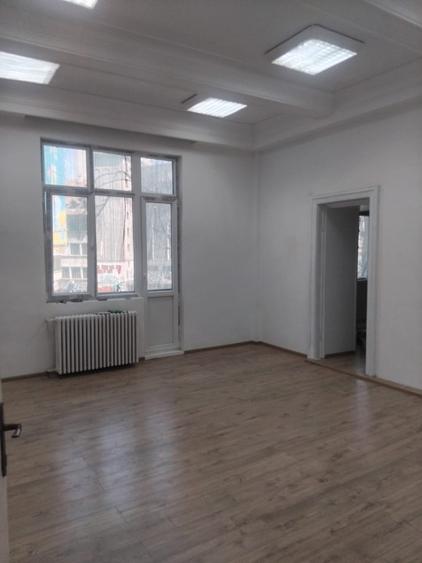 Birouri de închiriat - Bld.N Balcescu 21 - UNIVERSITATE - intre 15 - 600m.p.