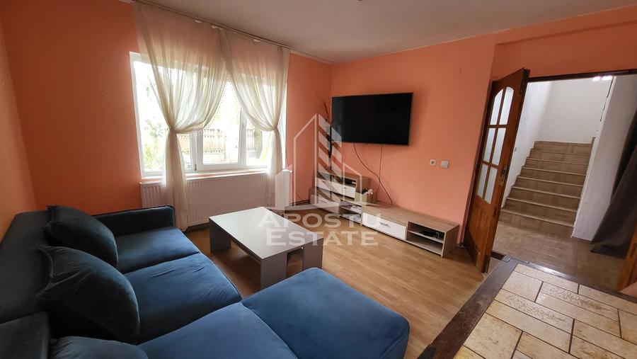 Casa individuala cu 7 camere,si teren de 550 mp,Dudestii Noi