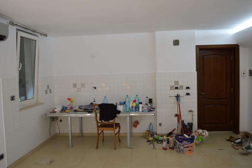 Apartament 2 camere modernizat Calea Bucuresti nr 101