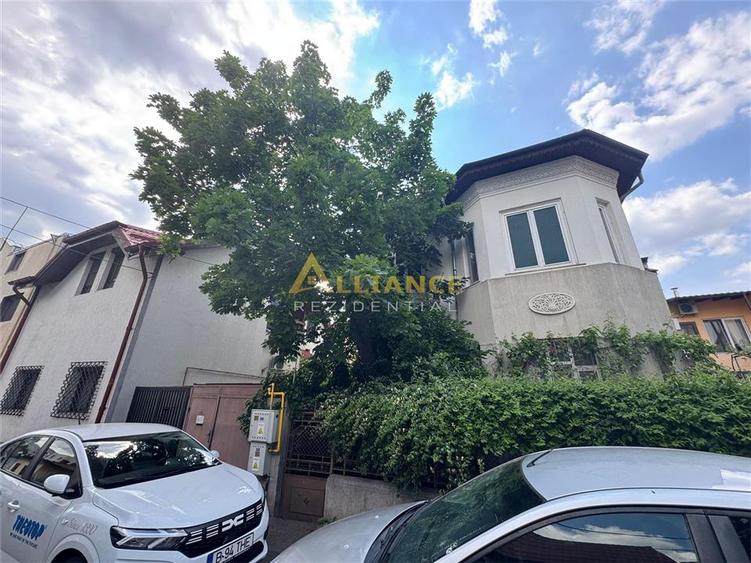 Apartament 44 mp + pivnita, fara risc seismic, accepta credit zona Vitan