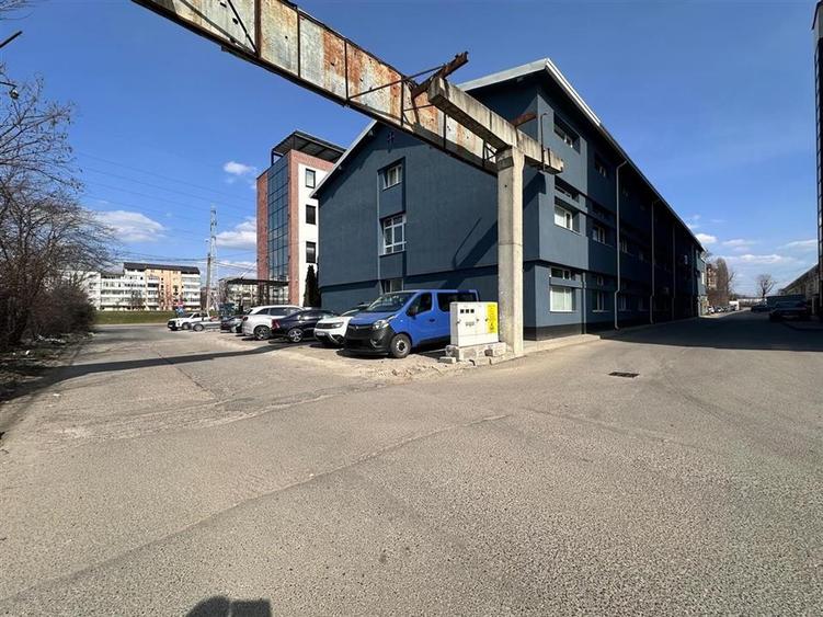 Spatii diverse sau 700mp, in spate la Iulius Mall