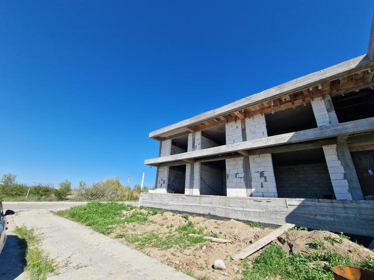 Midia Sat - Constructie S+P+1 la Rosu cu teren propietate - 148.000euro