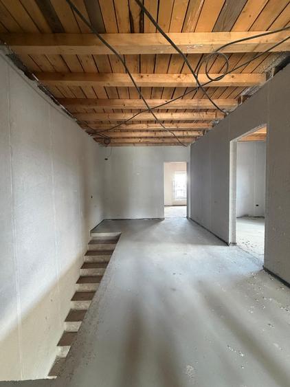Duplex patru camere Dumbrăvița