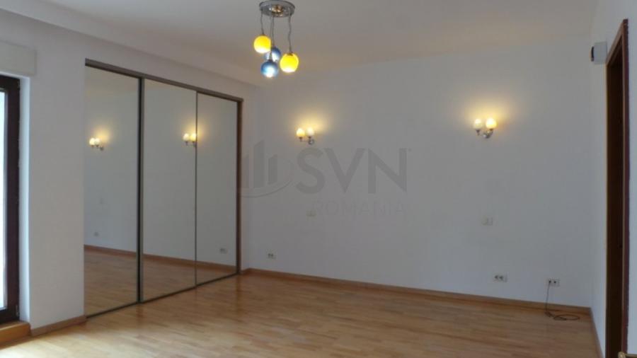REA0131960 APARTAMENT SPATIOS AVIATORILOR STRADAL