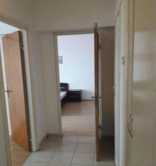 2 camere 64 mp metrou 1 Decembrie