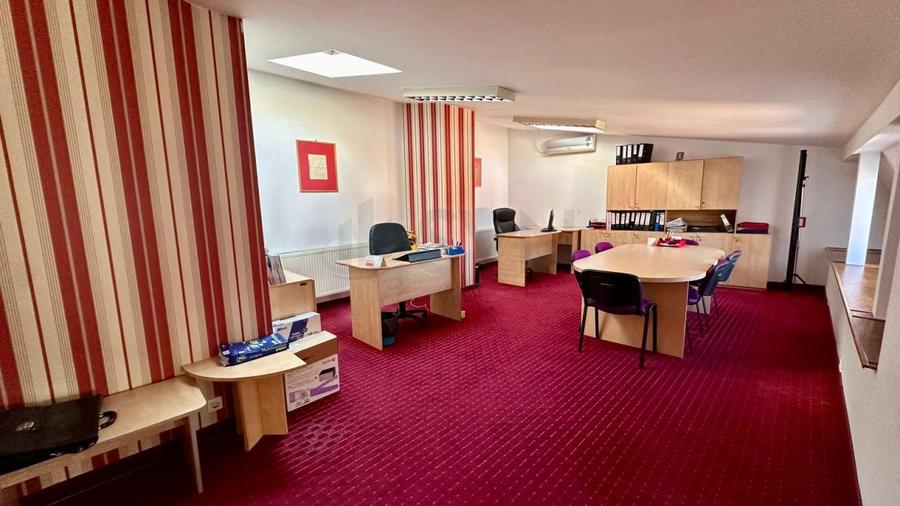 REA1021651 Apartament 6 camere pretabil birou sau rezidential