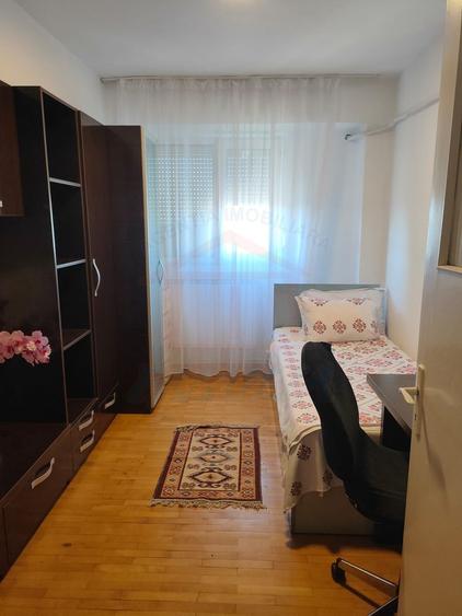 600 Euro-Inchiriere apartament 4 camere decomandate, etaj 10,Mazepa 2