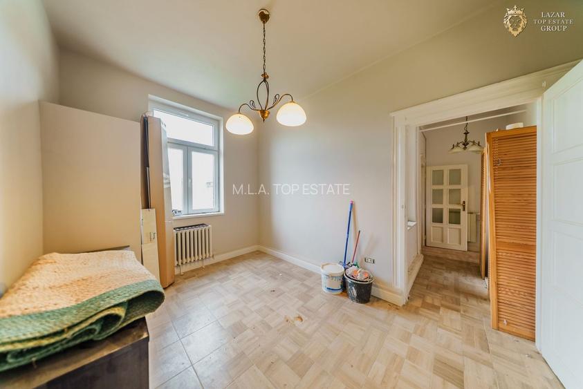 Apartament ultracentral 4 camere de vanzare - 14