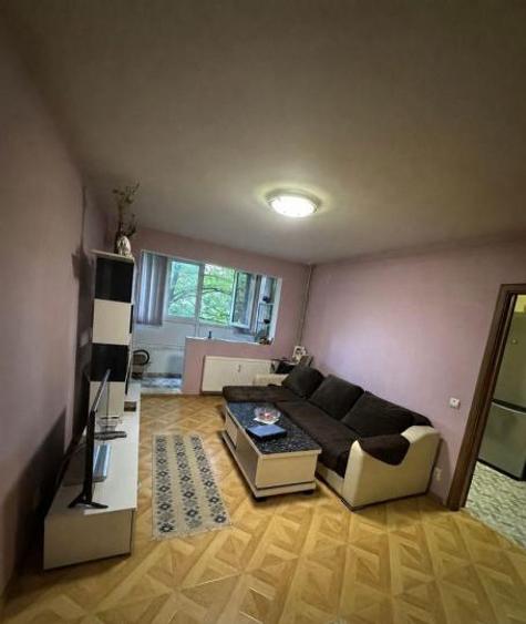 Apartament 2 camere etaj 4 metrou Romancierilor