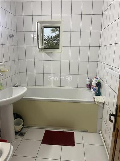 Apartament 3 camere Focsani  ,zona strada Bucegi - Policlinica 2,   etaj 1 3 , 2 - 18
