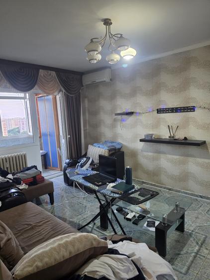 Apartament 3 camere stradal Alexandru Obregia vanzare