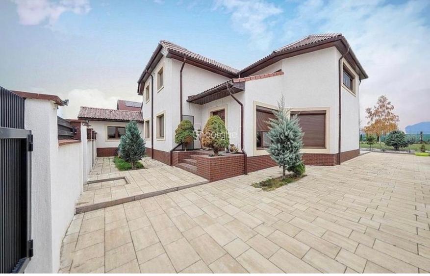 Vila cu vedere la Muntii Bucegi