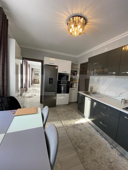 BLITZ propune spre vânzare apartament cu 3 camere, situat în zona centrală