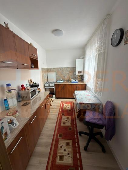 Casă 3 camere de vanzare in zona Medeea - CET | Curte Generoasă