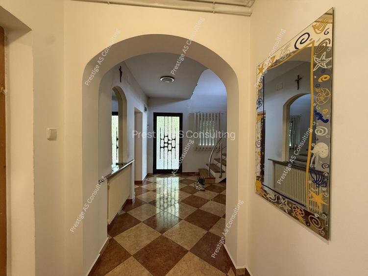 Casa individuala Semineu+Garaj | 250 mp utili | Teren 585 mp | Lipovei - 26