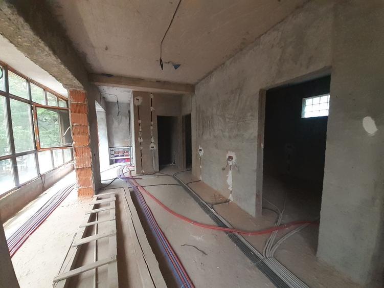 Cladire birouri D+P+E+M in zona Titan