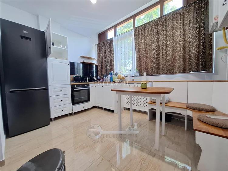 Apartament 3 camere decomandat, capat Cug Valea Adanca, bloc  2022, etaj 1, baie - 2